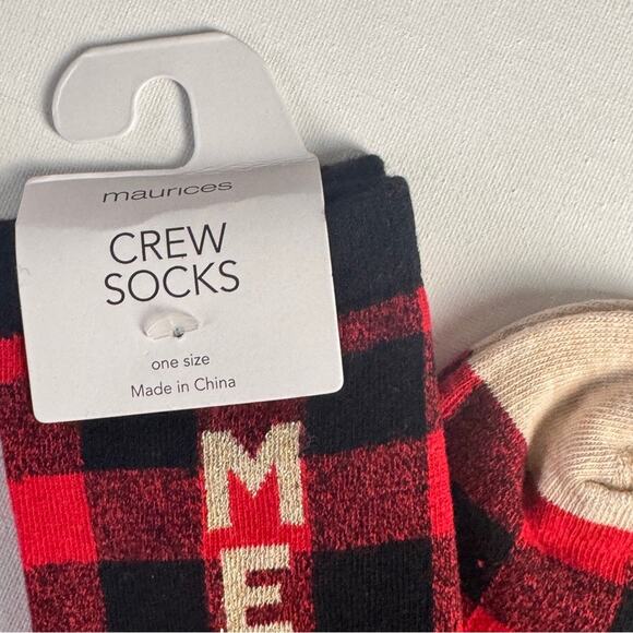 Maurices Holiday Season MERRY   Style Crew Socks Accessories   Sz OS  NWT - Picture 2 of 6